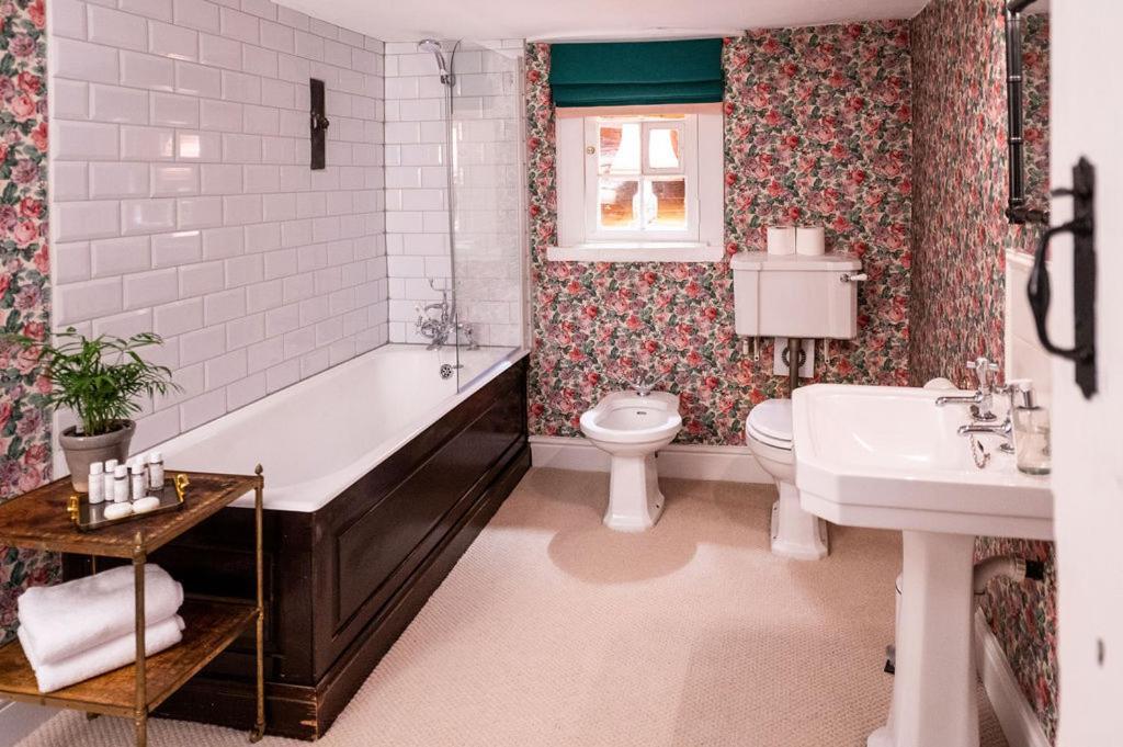 Martin Arms Bed & Breakfast Colston Bassett Екстериор снимка