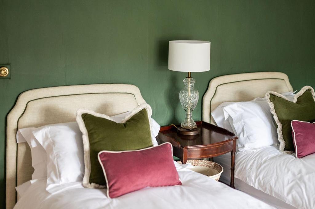 Martin Arms Bed & Breakfast Colston Bassett Екстериор снимка